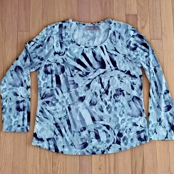 Woman's Chico's Long Sleeve Print Top Medium - Picture 1 of 6